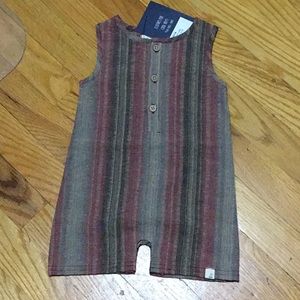 Me & Henry NWT 3-6m linen romper.